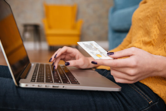 Sincomavi realiza campanha para lojas que continuarão atendendo por televendas ou e-commerce