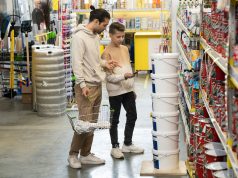 Vendas de material de construção caem pelo 2º mês seguido