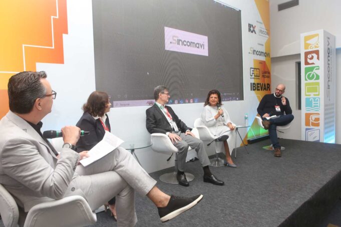 19º Simpósio Sincomavi: o cliente sempre no centro do jogo