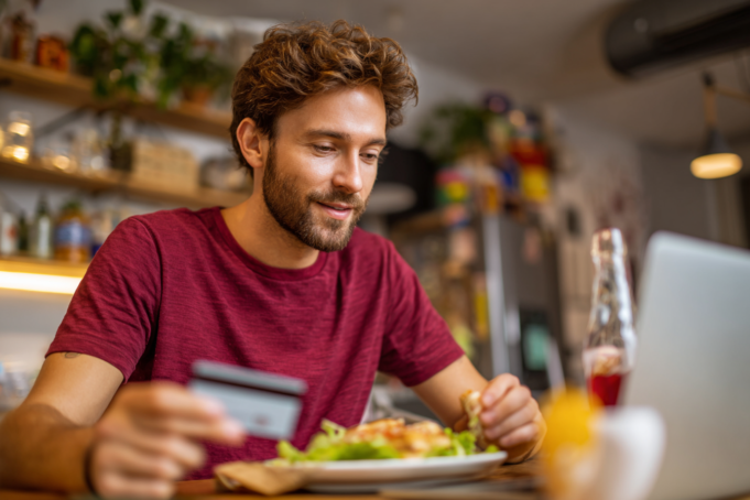 Vendas online alcançam maior patamar desde a pandemia