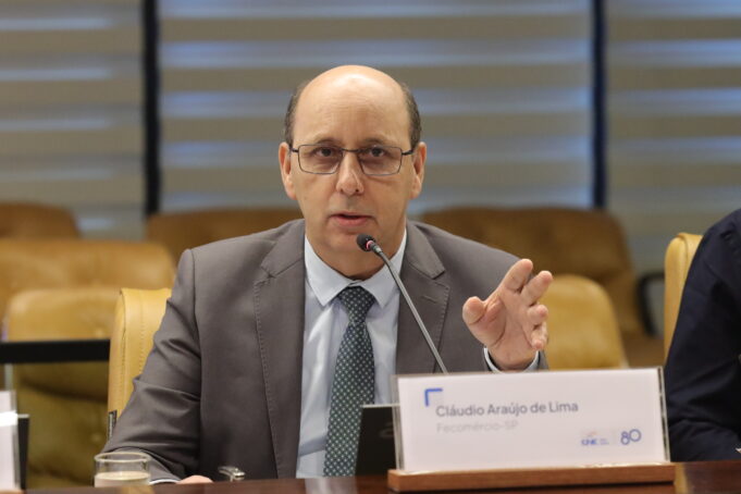 CBMC debate desafios do varejo de material de construção, sobretudo venda direta e online