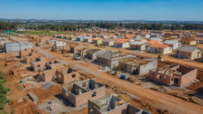INCC-M desacelera em julho, mas custo da construção acumula alta